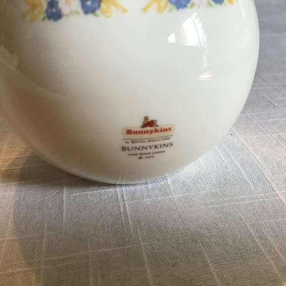 Royal Doulton Bunnykins Money Ball Bank - Picture 3 of 4